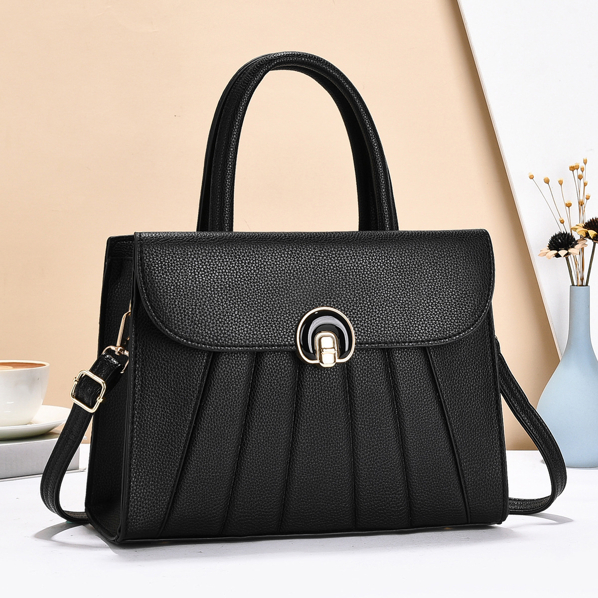 Multi-layer pleated practical crossbody handbag, 2025 new style high-quality large-capacity handbag, cross-border versatile single-shoulder bag full figure