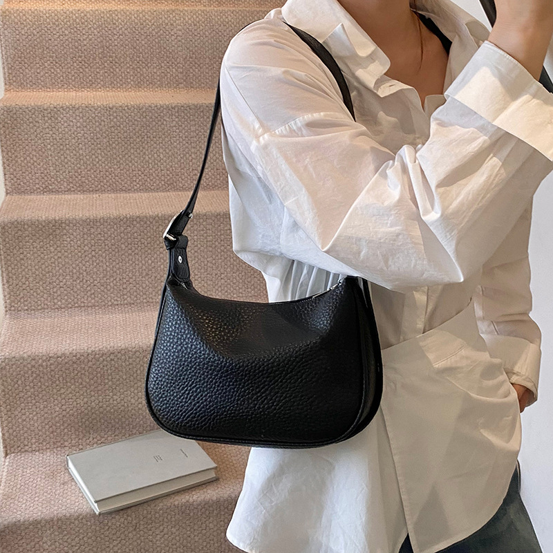 High-end, simple and fashionable small square bag for women, 2025 new Korean version, lychee pattern, niche design, single-shoulder crossbody bag details Picture