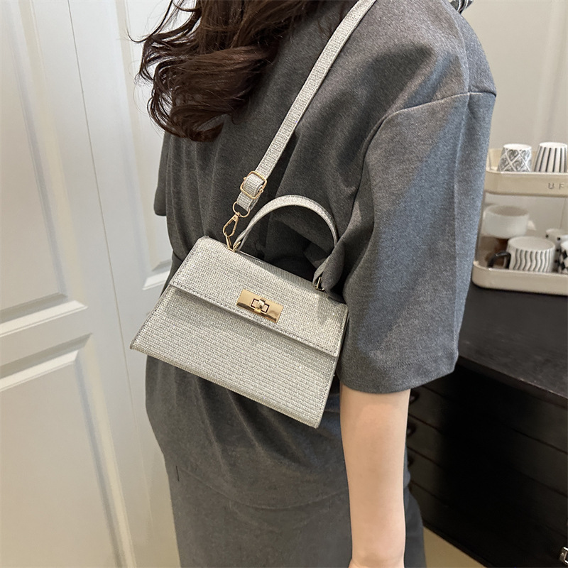 High-end quality handbags, women's bags, 2025 new trendy and fashionable handbags, small square bags, commuting single-shoulder crossbody bags details Picture
