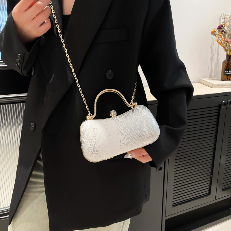 Cross-border Women's Bag 2025 New style hand-held coin purse, popular chain bag, stylish dinner bag, trendy single-shoulder crossbody bag Specification drawing