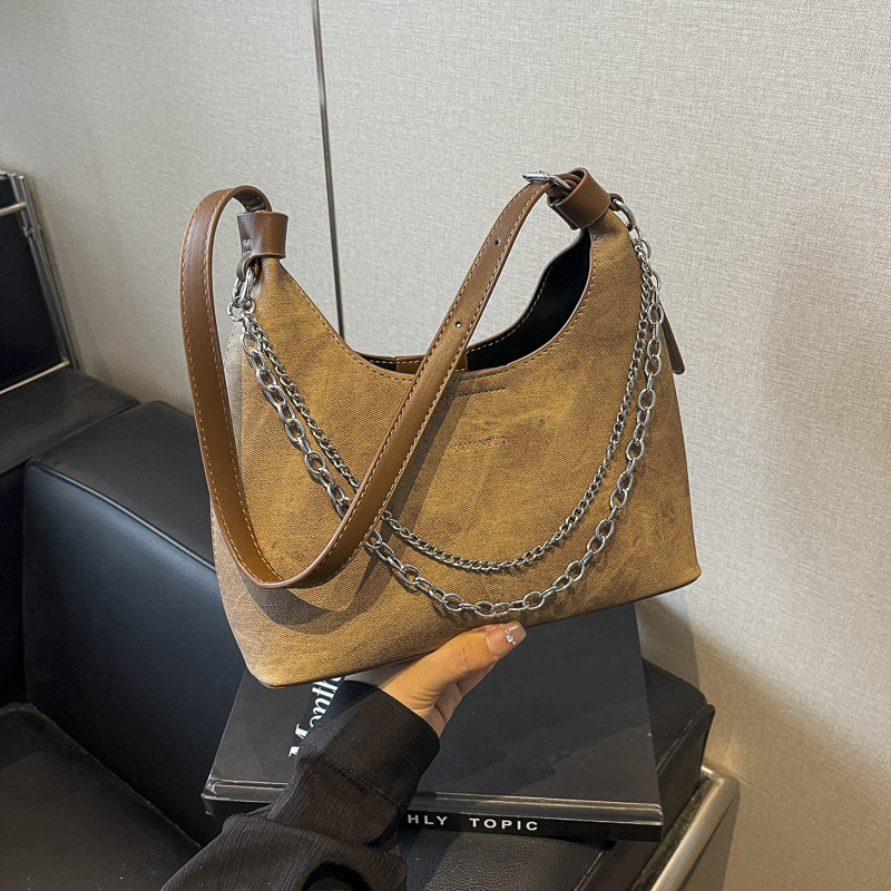 Retro trend underarm bag for women 2024, fashionable and versatile, large-capacity dumpling bag, high-end chain commuting single-shoulder bag details Picture