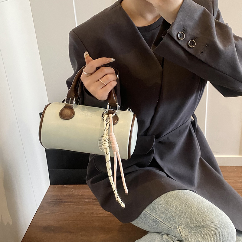 2025 Summer New simple and versatile handbag, women's retro color-blocking cylinder bag, high-quality single-shoulder crossbody bag details Picture
