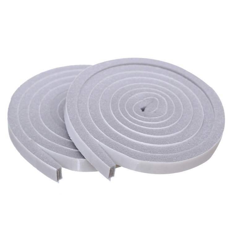 Self-adhesive door and window sealing strips, window gap strips, windproof strips, door gap insulation and windproof gadgets, leaky stickers Application Scenario