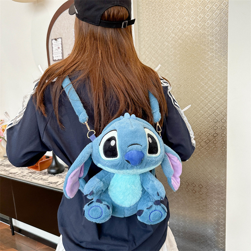 New cartoon doll backpack 2024, cute and unique, furry doll shoulder crossbody bag, claw machine doll gift Specification drawing