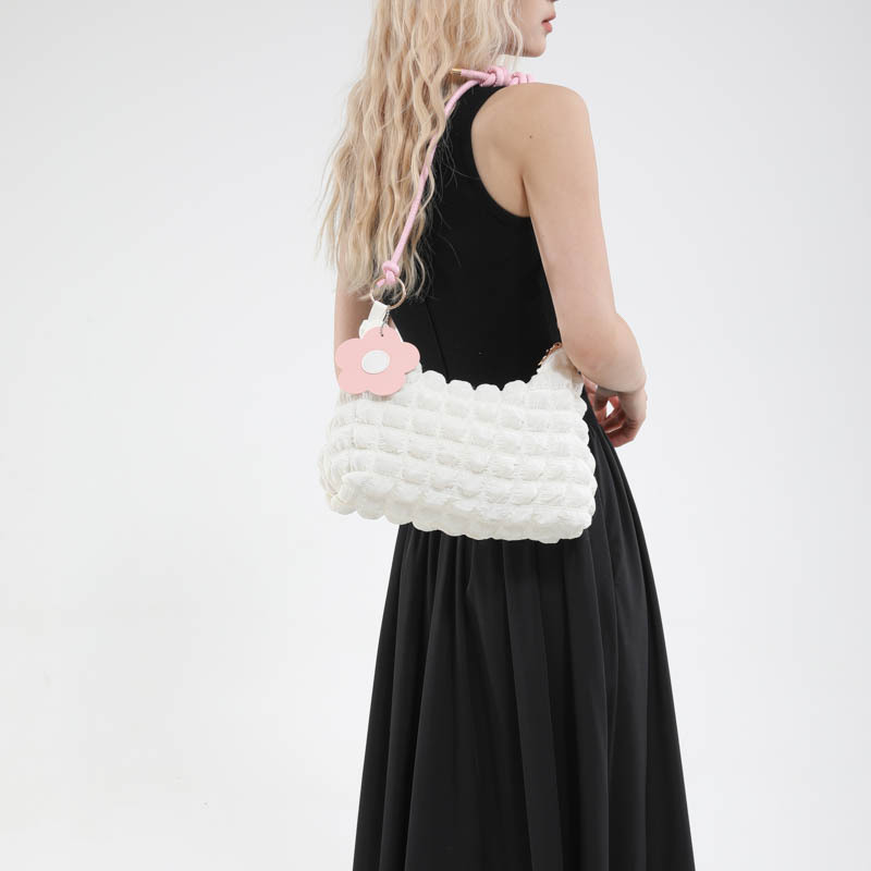 A 2025 new style crossbody bag for women, featuring a large pleated capacity, fashionable Korean style, and a fresh and simple knot shoulder strap Specification drawing