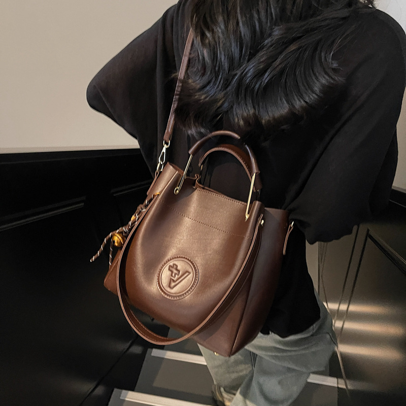 High-end retro handbag for women, 2025 new trendy single-shoulder bag, large-capacity tote bag, crossbody bag Specification drawing