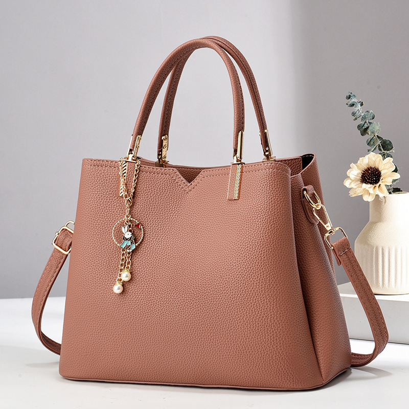 The manufacturer's elegant ladies' crossbody bag for 2024 is a versatile new model for foreign trade. It's a fashionable summer handbag with one shoulder Specification drawing