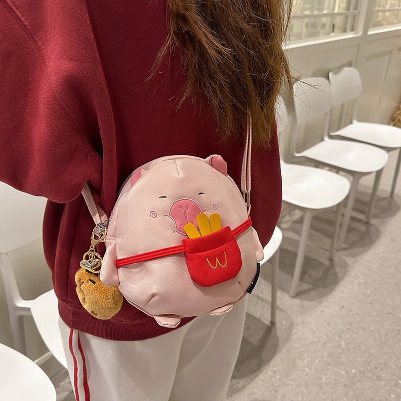 Capibara fun cartoon single-shoulder crossbody bag, cute and girlish water guinea pig small round bag, girl storage backpack details Picture