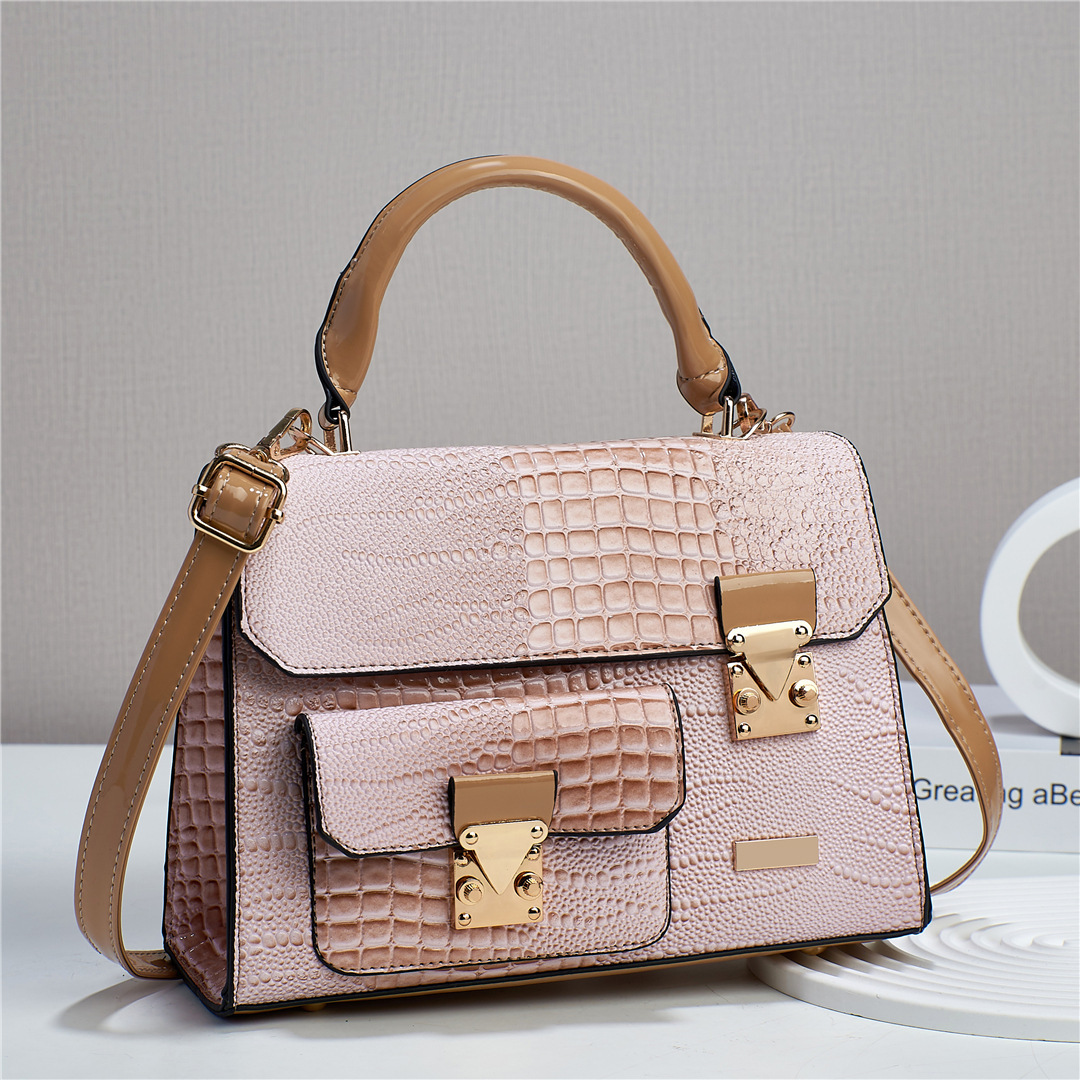 The 2023 new stylish Korean-style crocodile print single-shoulder crossbody women's handbag is simple and elegant for export Item Picture