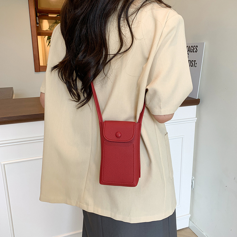 The 2025 new high-end and versatile mini mobile phone bag is a trendy and fashionable solid-color simple and casual single-shoulder crossbody bag for women Specification drawing