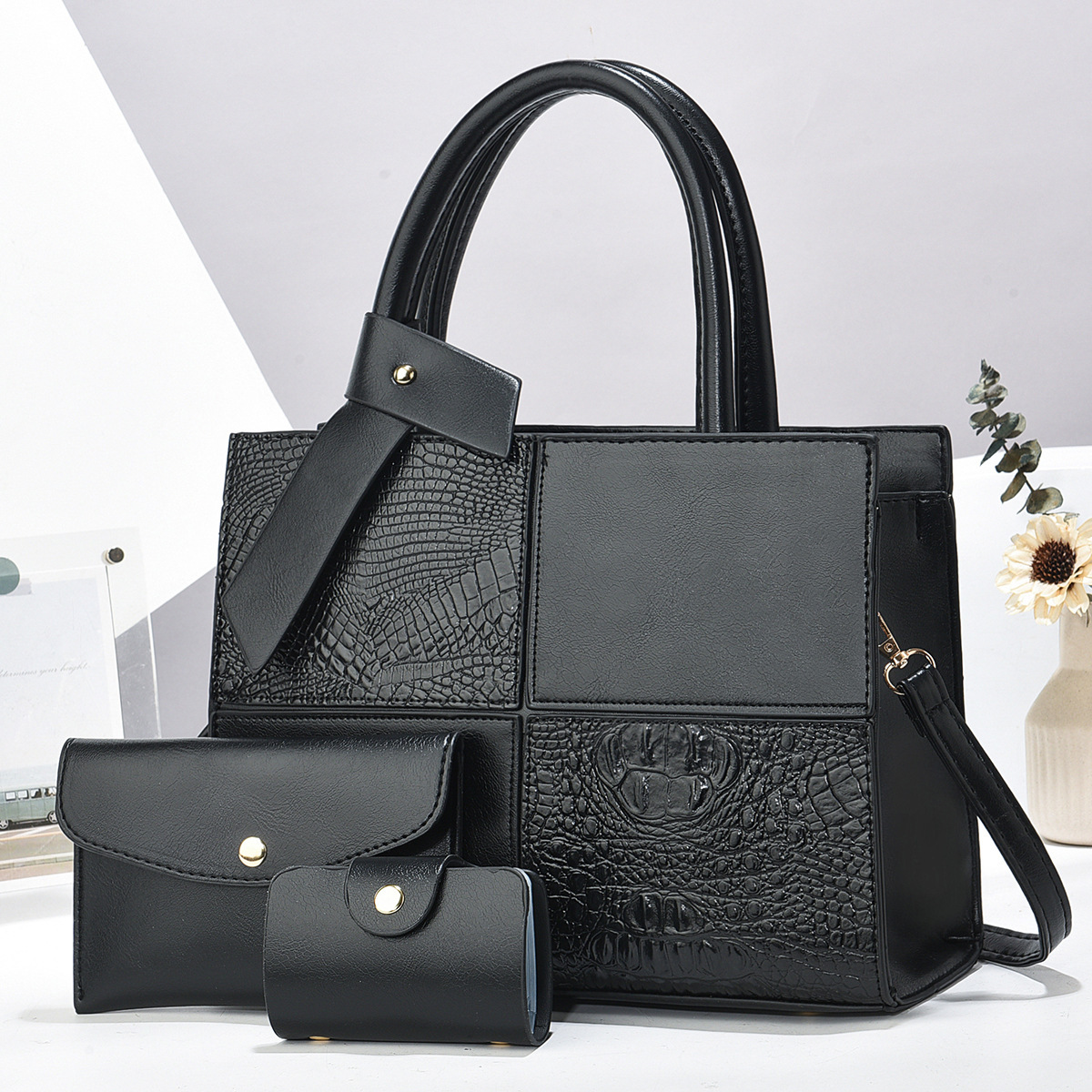 Cross-border versatile single-shoulder bag, large-capacity lightweight crossbody bag, new patchwork crocodile pattern fashionable three-piece handbag set full figure