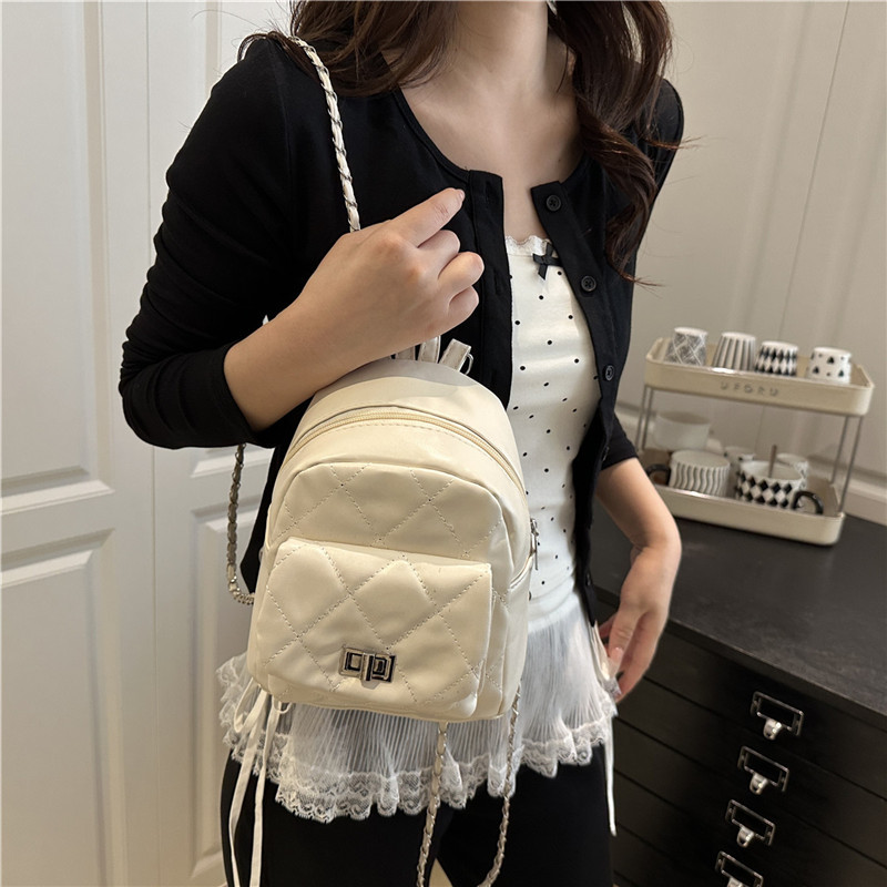Xiaoxiangfeng Backpack Women 2025 New Trendy and Fashionable backpack, high appearance level chain bucket bag, cross-border trendy bag details Picture