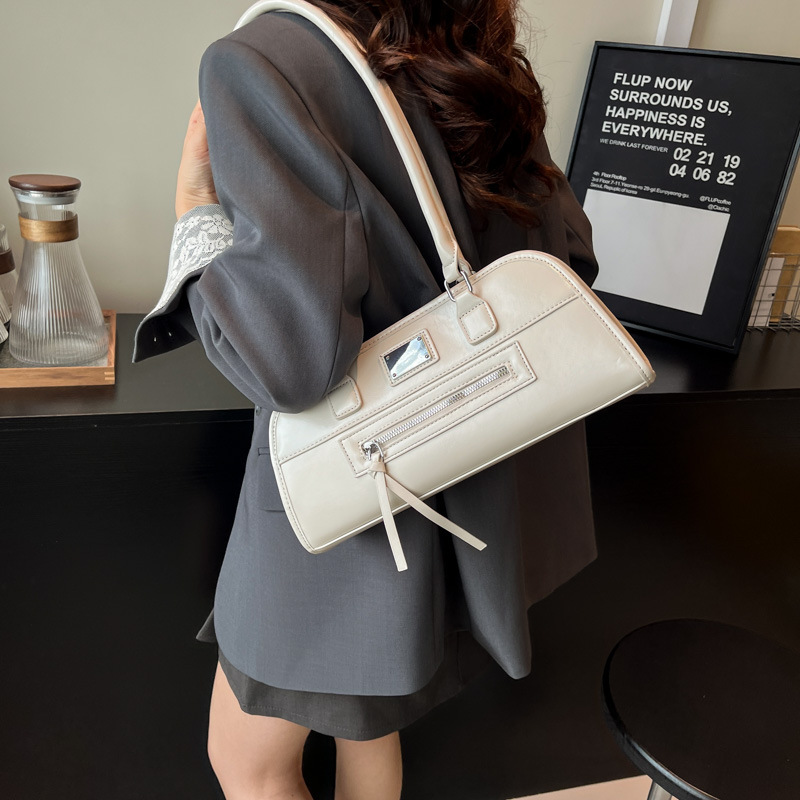 Cross-border trend solid color simple large-capacity underarm bag for women 2025 new casual fashion niche design single-shoulder bag Specification drawing