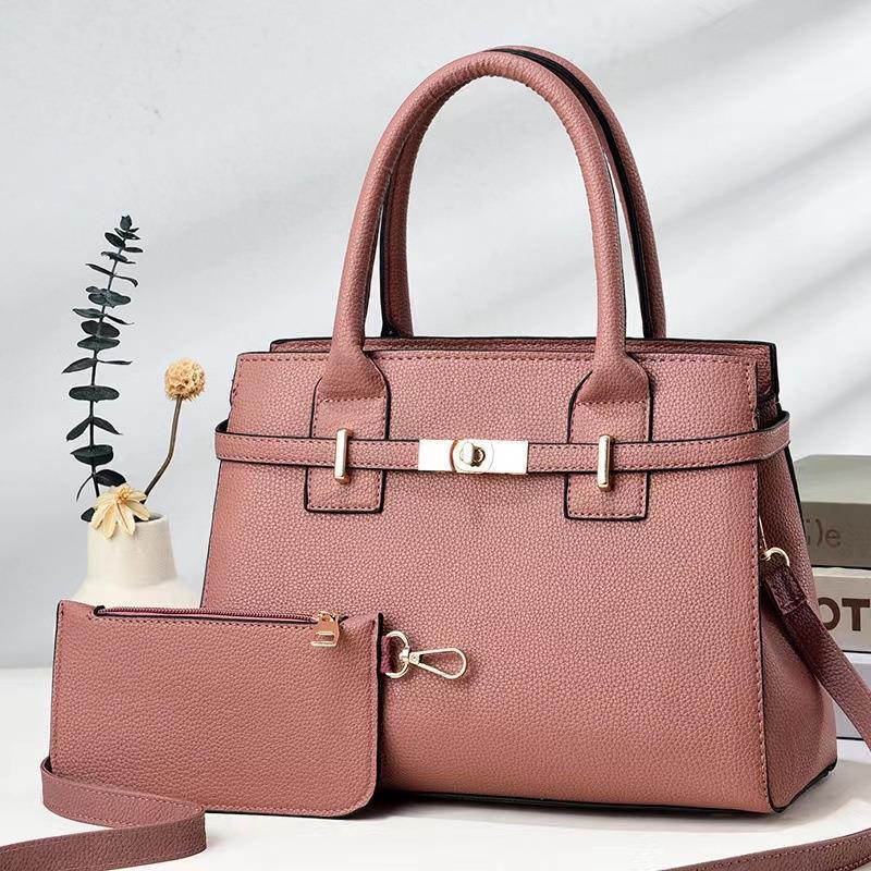 The 2023 new fashionable and trendy litchi pattern mother-and-child handbag is a casual and versatile single-shoulder crossbody bag Item Picture