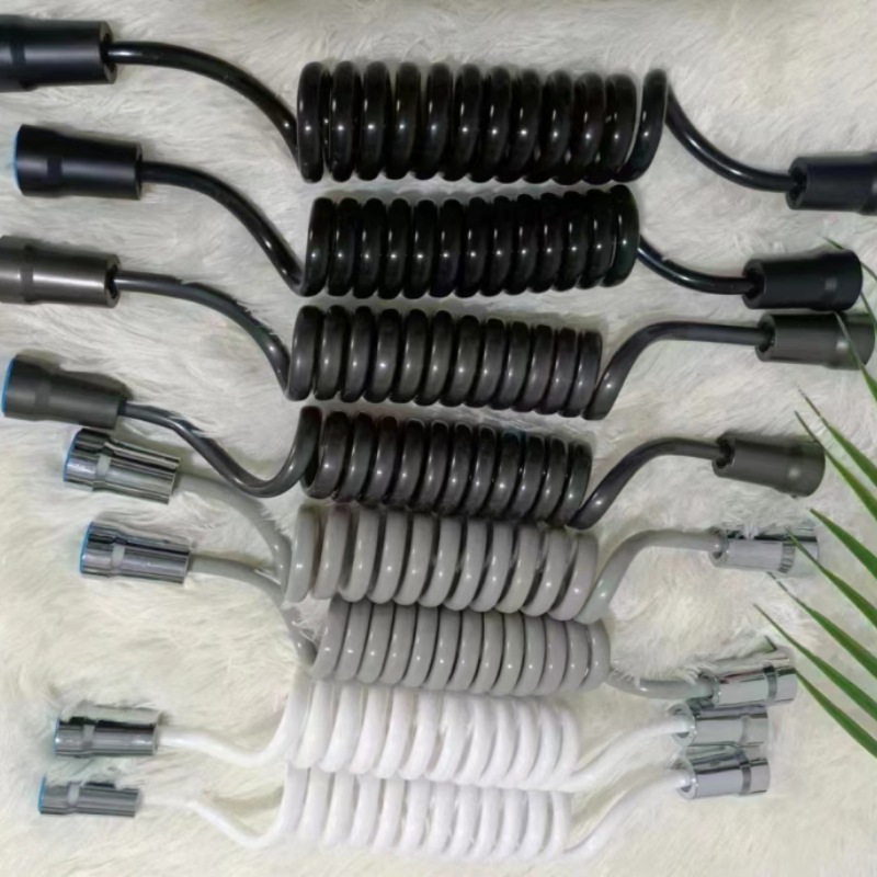 Wholesale shower heads, retractable shower hoses, toilet companions, feminine washers, telephone line connection pipes, extended spring water inlet pipes Application Scenario