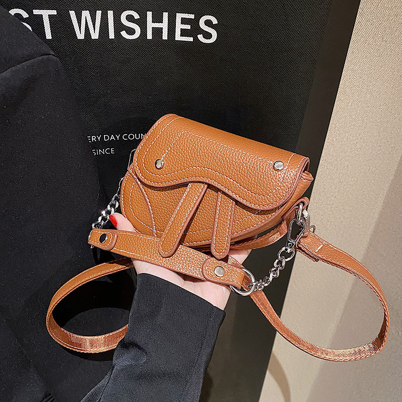 bags Foreign trade children's bags, retro and versatile mini saddle bags, parent-child girls' hand-held crossbody single-shoulder red envelopes details Picture