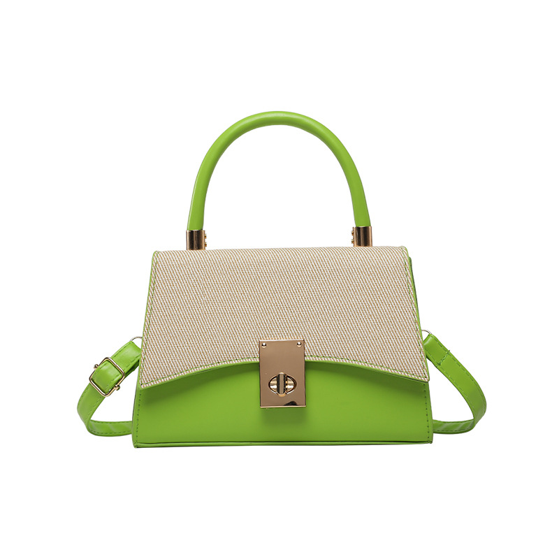 This is a retro and niche design for women's bags. It's a new, fashionable and trendy single-shoulder small square bag with a stylish lock buckle crossbody Item Picture