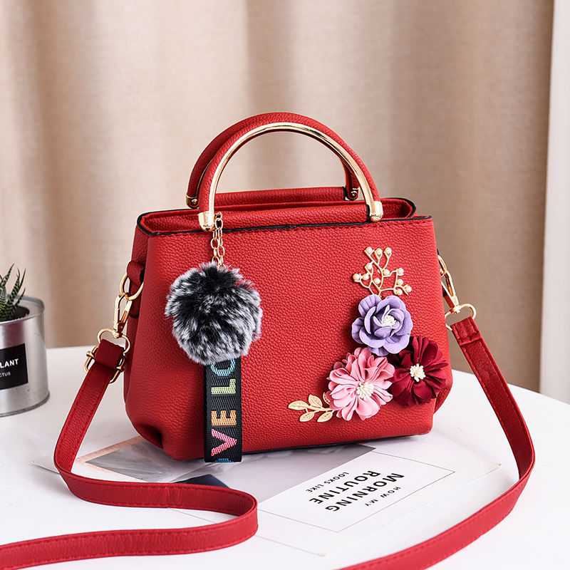Simulated Flower girl small bag 2024 Korean version, fashionable and simple small square bag, trendy single-shoulder crossbody bag, mom's handbag full figure