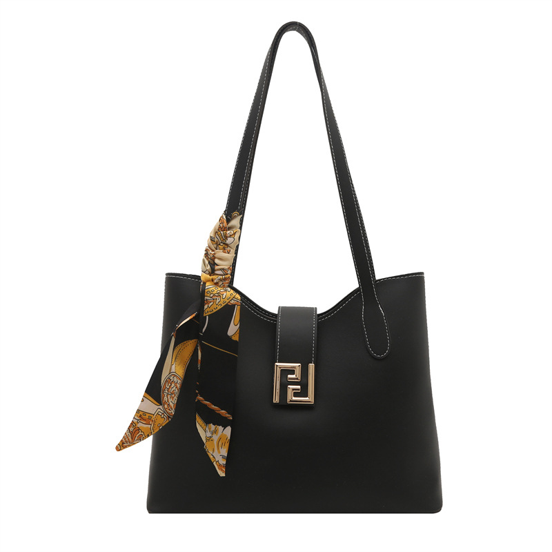 French-style trendy bag, stylish underarm bag for women 2025, new solid color French-style niche hand-held crossbody bag Item Picture