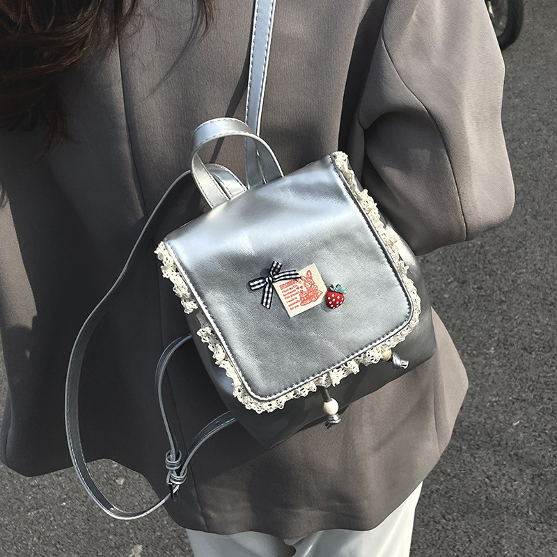 Sweet girl lace travel backpack 2025 New style fashionable and simple backpack, casual commuting single-shoulder bag trend Application Scenario