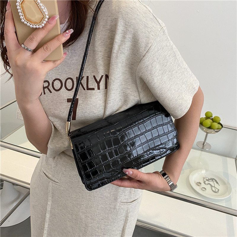 New 2023 women's bag, a niche and high-end underarm bag for women, a versatile and easy-to-carry bag for ladies Specification drawing