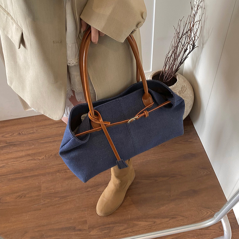 Retro denim large-capacity bag for women 2025 new trendy and fashionable underarm bag, casual Korean hand-held commuter bag Specification drawing