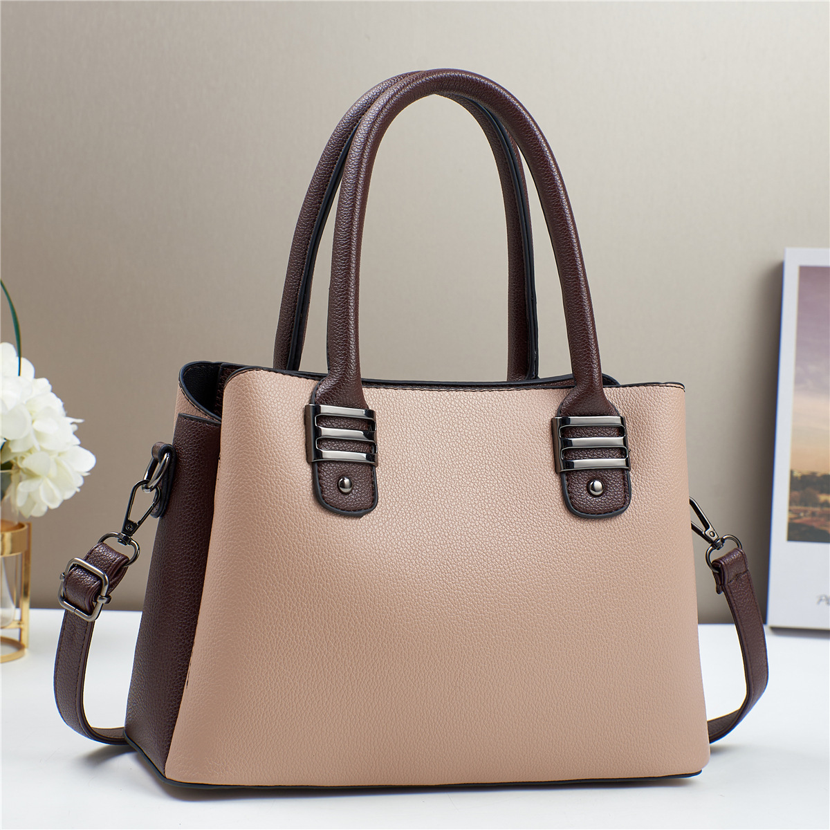 For Mother's Day, give your mom a high-quality commuting large-capacity women's bag. 2024 new style casual and elegant handbag, single-shoulder crossbody Specification drawing