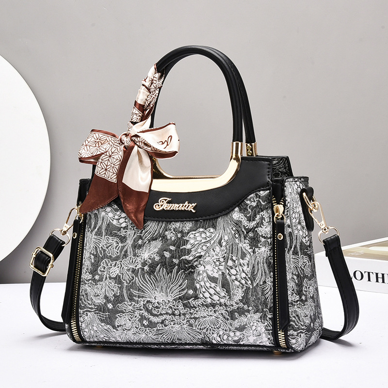 Bag Women 2025 New Autumn and Winter fashion versatile Women's hand-held high-end single-shoulder crossbody bag cross-border full figure