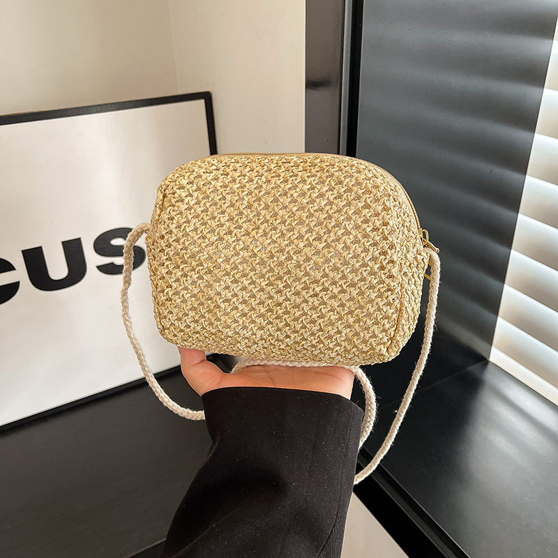 Stylish summer mini hand-woven bag for women 2025 New style fresh country style crossbody straw woven bag small square bag full figure