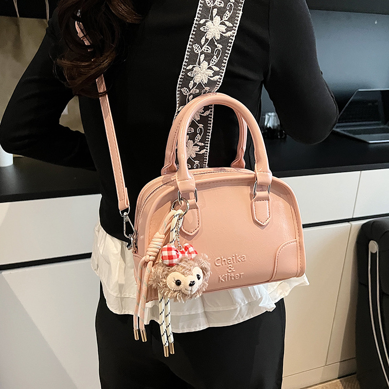 Korean style stylish and versatile Maillard hand-held pillow bag for women 2025 new casual and simple single-shoulder crossbody bag Specification drawing