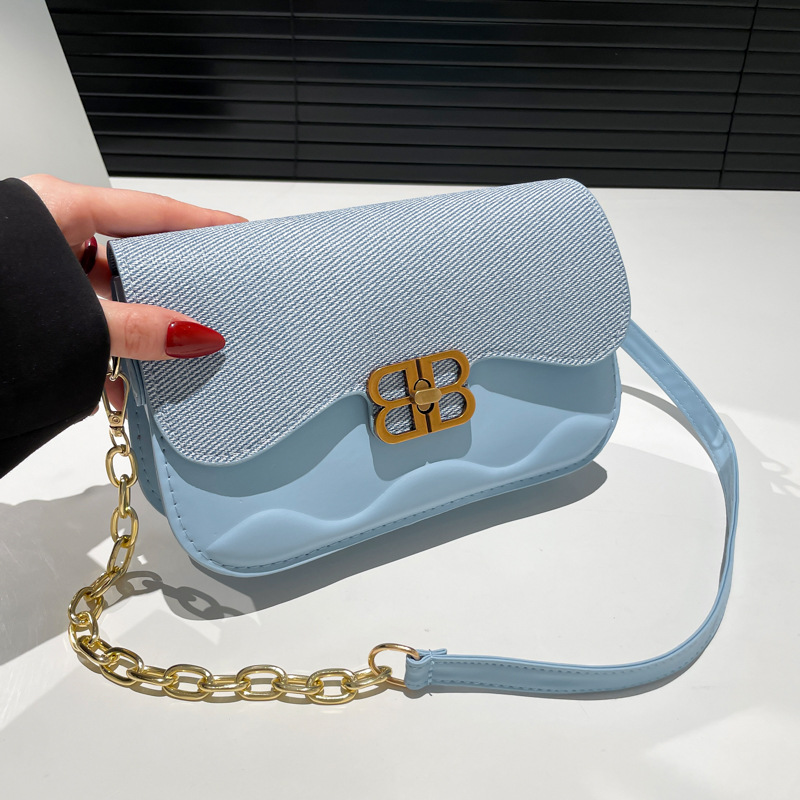 New high-end, trendy underarm women's bag, stylish chain bag, niche single-shoulder crossbody, versatile small square bag full figure