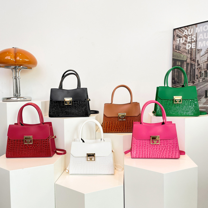 Fashionable and elegant patchwork bag for women, 2024 new style, high-end crocodile pattern handbag, quality commuting crossbody bag full figure