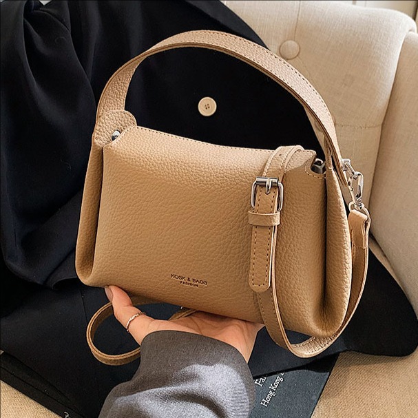 Simple lychee patterned hand-held baguette bag for women, 2025 new style fashionable single-shoulder pillow bag, casual soft leather crossbody bag full figure