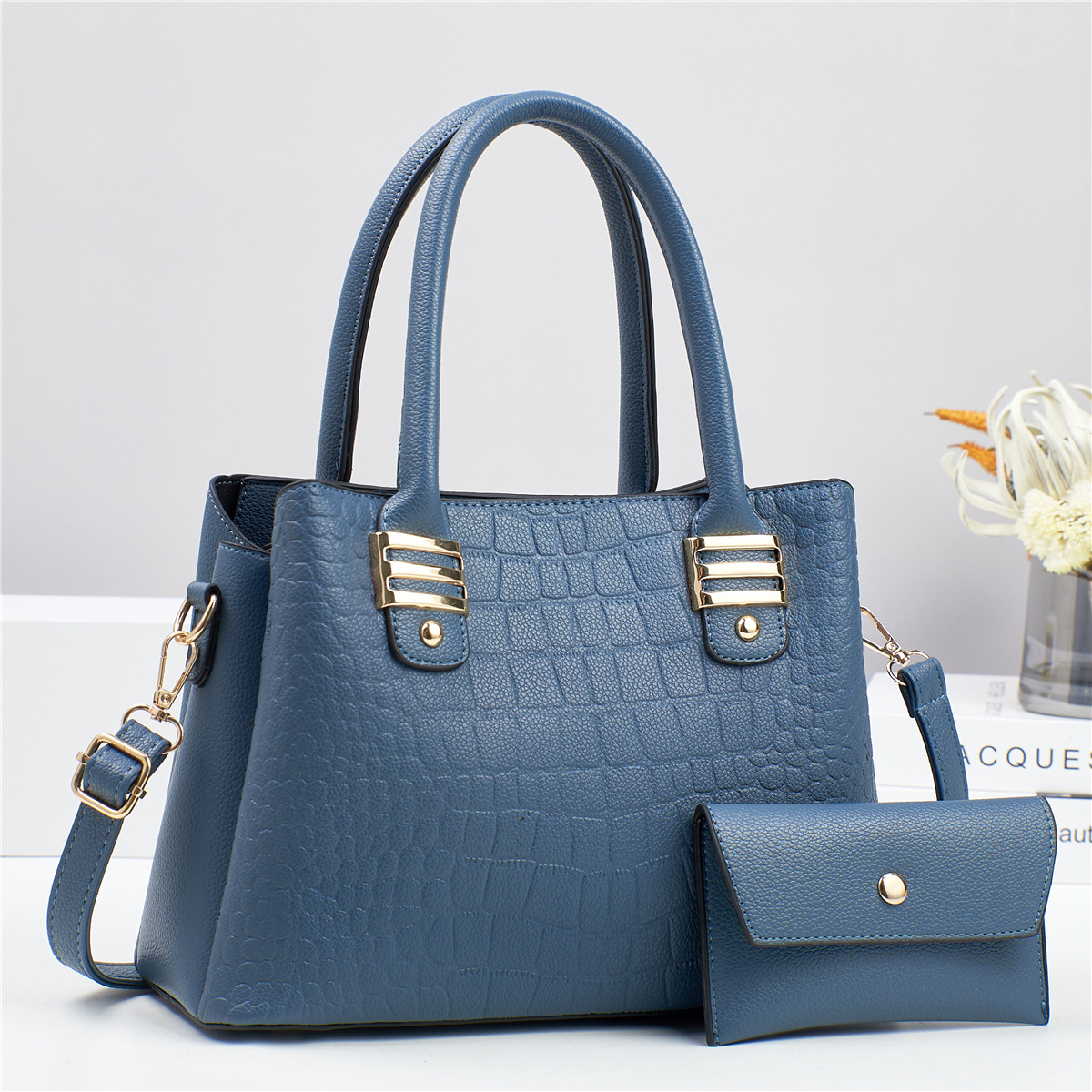 A grand and versatile 2024 new style of manufacturer's export fashion handbag, a best-selling women's bag, summer single-shoulder crossbody bag Specification drawing