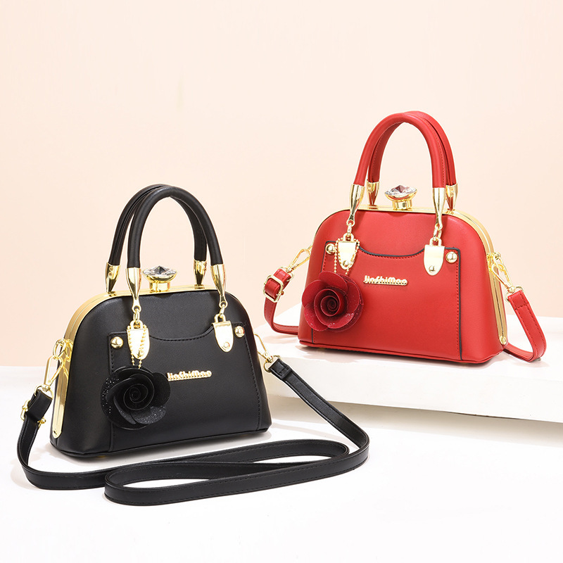 Steel frame shell mini bag 2024 Women's Bag Trend single-shoulder bag Cross-border trend Single-shoulder bag manufacturer direct sales and consignment details Picture