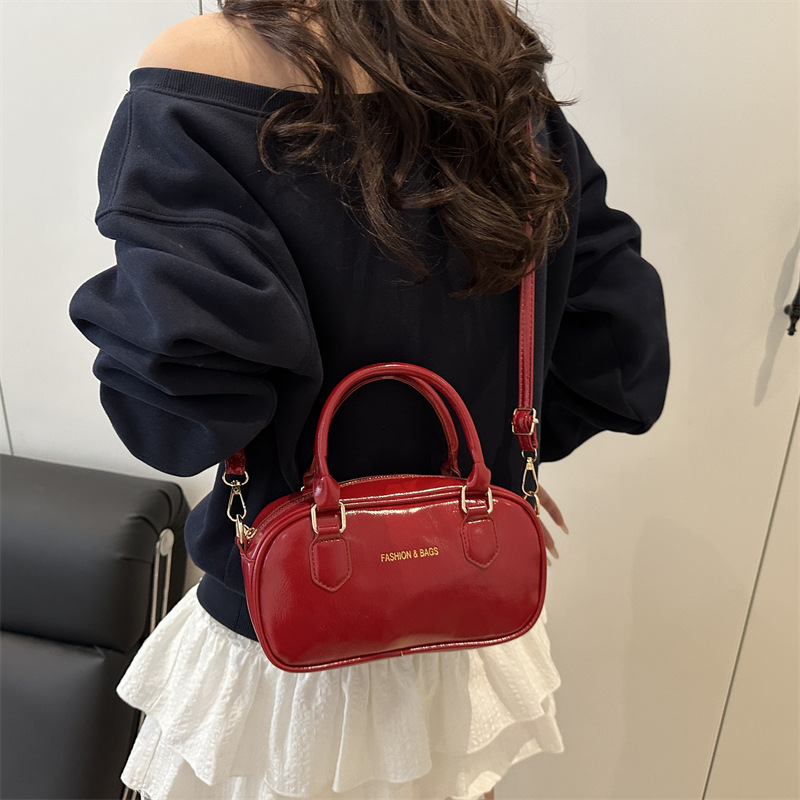 New cross-border women's bags, pillow bags, bowling bags, large-capacity hand-carry bags for commuting, single-shoulder crossbody bags details Picture