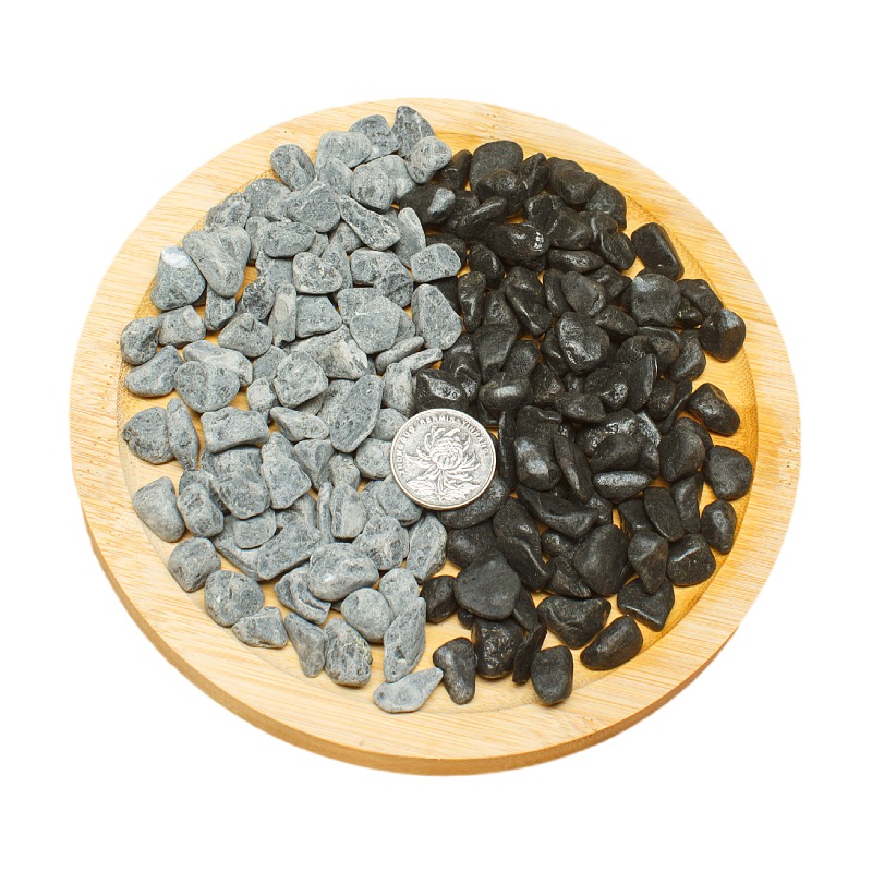 Black pebble garden landscape, black pebble fish tank decoration, pebble engineering, courtyard paving gravel, black crushed stone Item Picture
