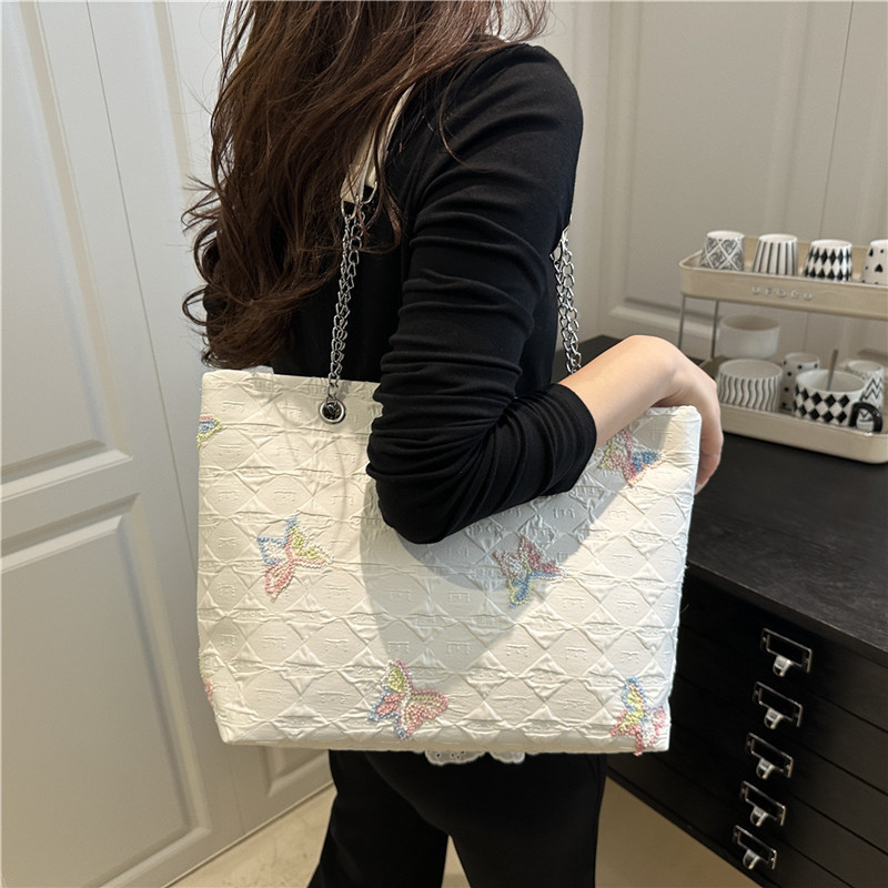 2025 New minimalist printed tote bag for junior and senior high school campuses, fresh bubble check large-capacity single-shoulder bag details Picture