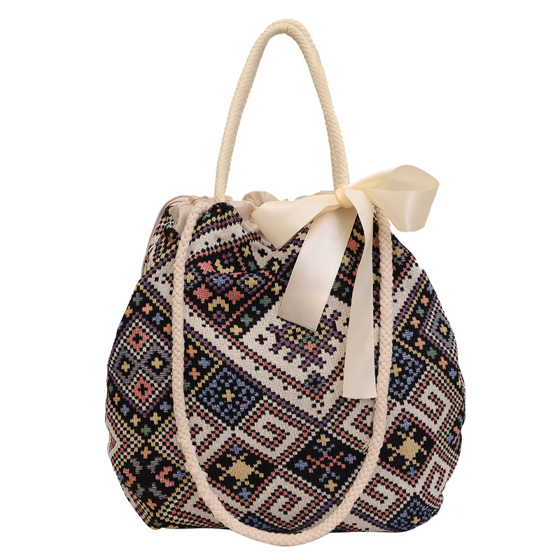 Summer 2025 new fashion handbag, large-capacity trendy single-shoulder bag, ethnic-style printed tote canvas bag Item Picture