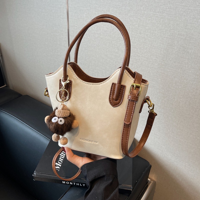 A high-end retro small bag for women, a new 2024 trendy and versatile crossbody bag, a fashionable and casual hand-held bucket bag under the armpits Specification drawing