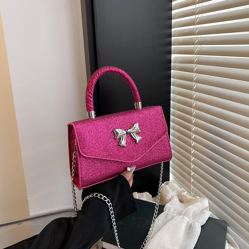 2025 New niche design bag, a high-end women's versatile chain bag, a fashionable hand-carry, crossbody and underarm bag full figure