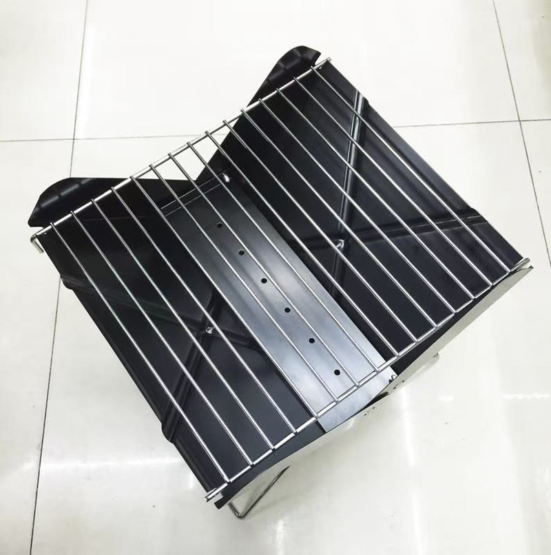 Outdoor barbecue grill, BBQ folding barbecue rack, camping cookware, outdoor camping equipment, wild barbecue grill Application Scenario