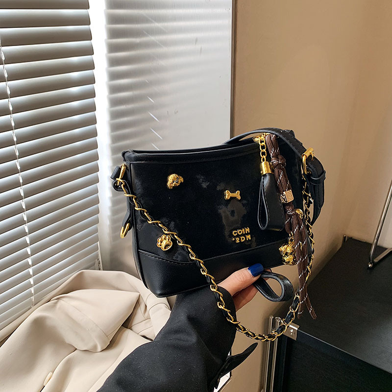 High-end and fashionable small square bag for women 2025, new niche design, simple and casual single-shoulder bag, trendy and versatile women's bag Specification drawing