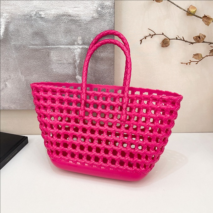 The 2025 new macaron jelly bag is a fashionable and versatile women's woven vegetable basket bag with a large capacity and hollowed-out design full figure