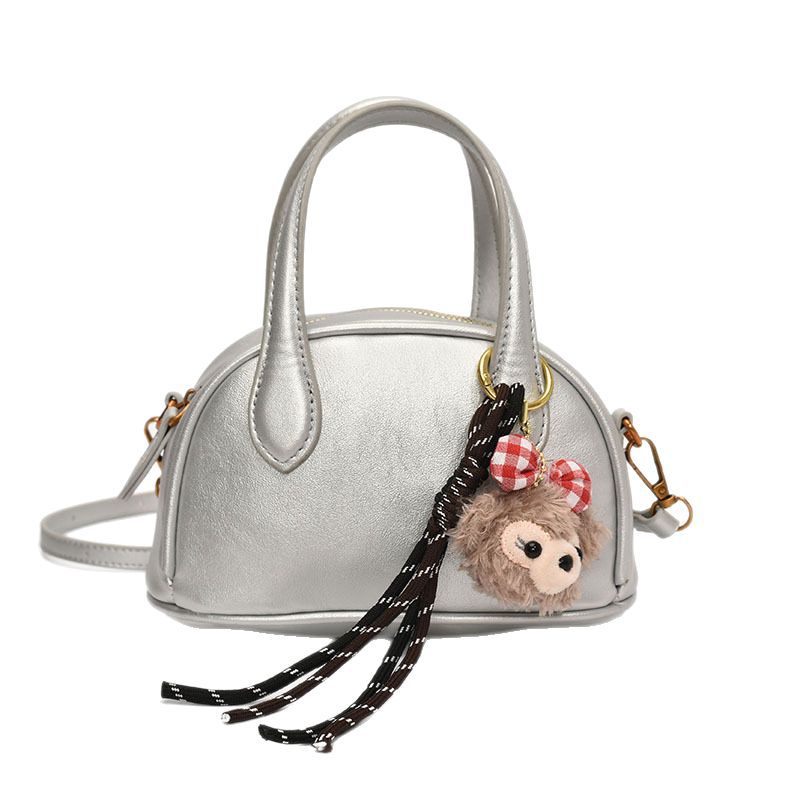 Stylish and fashionable hand-held pillow bag for women, 2025 new casual soft leather single-shoulder shell bag, trendy commuting crossbody bag Item Picture
