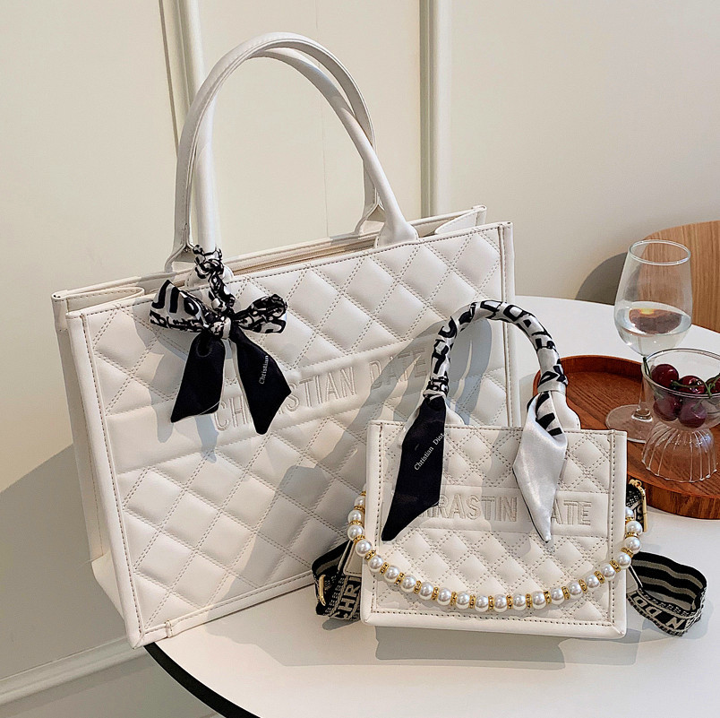 New trendy and fashionable cross-border women's bag, diamond-shaped crossbody bag, summer single-shoulder hand-held tote bag, large-capacity women's bag details Picture
