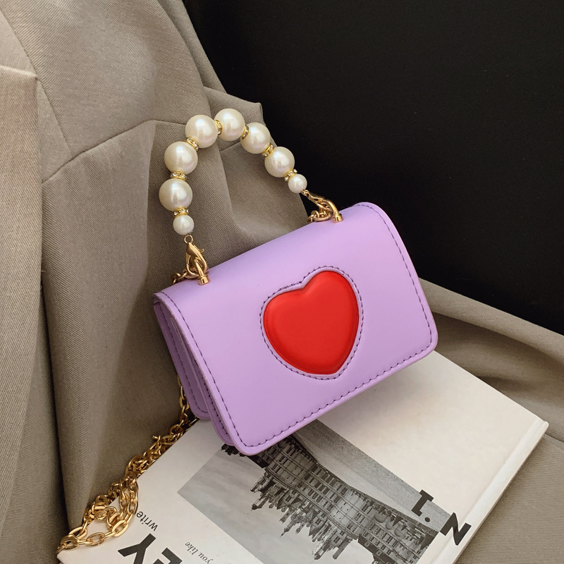 2025 New chain bag in Korean style, cute and fashionable heart, single-shoulder crossbody bag, small square bag with loose change accessories full figure