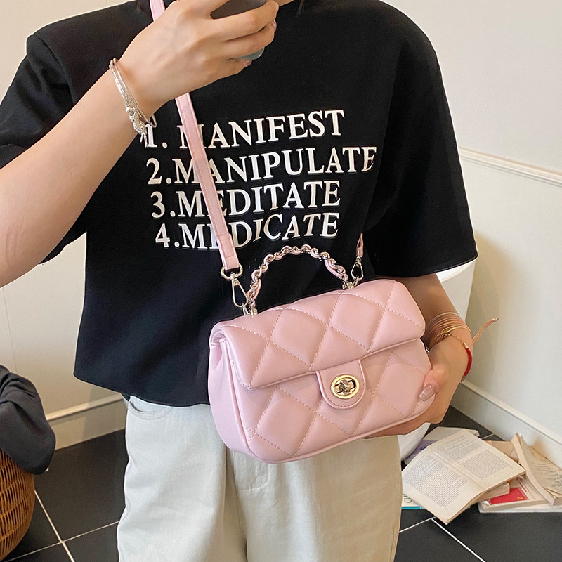 A high-end diamond-shaped handbag for women, a fashionable small square bag, a new 2025 versatile shoulder bag, and a stylish crossbody bag Specification drawing