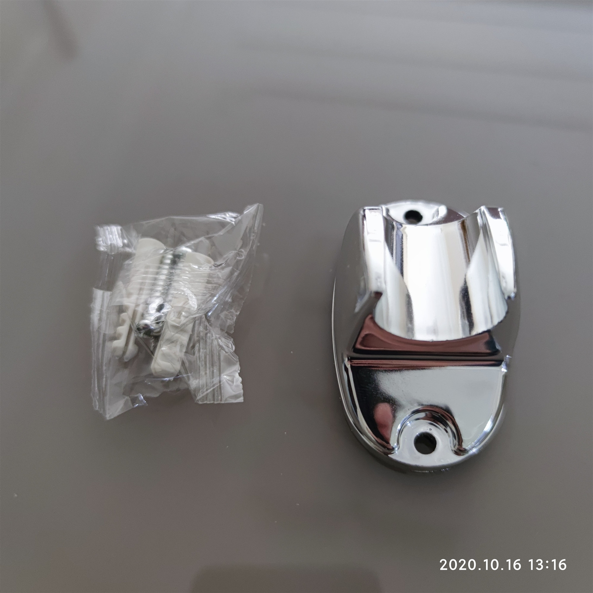 Wholesale bathroom spray guns, women's washers, toilet small spray gun sets, pressurized water guns and flushing devices details Picture