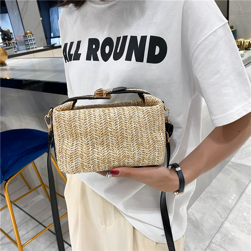 2022 New Korean-style fashionable woven hand-held crossbody single-shoulder bag, trendy beach straw woven bag details Picture
